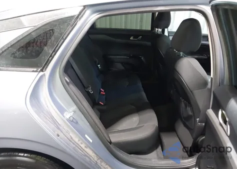 2022 Kia K5 Lxs из США, поврежденный, VIN 5XXG14J29NG089592